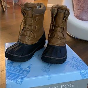 Unisex duck boots